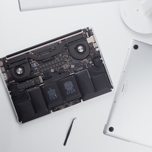 reparation-depannage-atelier-reparateur-macbook-apple-montpellier-533x533